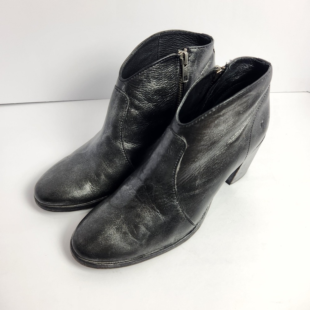 Frye Nora‎ Short Ankle Bootie Women 7.5B Inside Zip Metallic Silver Black Gray